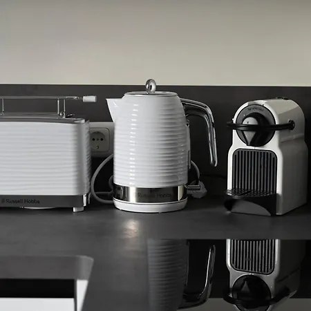 Zuhause Am Mit Sonnenbalkon In Strand- Und Altstadtnaehe * Rostock