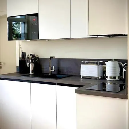 Zuhause Am Mit Sonnenbalkon In Strand- Und Altstadtnaehe شقة روستوك