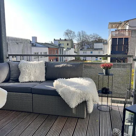 Zuhause Am Mit Sonnenbalkon In Strand- Und Altstadtnaehe * روستوك