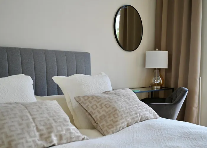 Zuhause Am Mit Sonnenbalkon In Strand- Und Altstadtnaehe * Rostock