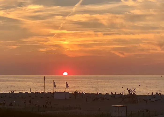 Zuhause Am Mit Sonnenbalkon In Strand- Und Altstadtnaehe Apartament